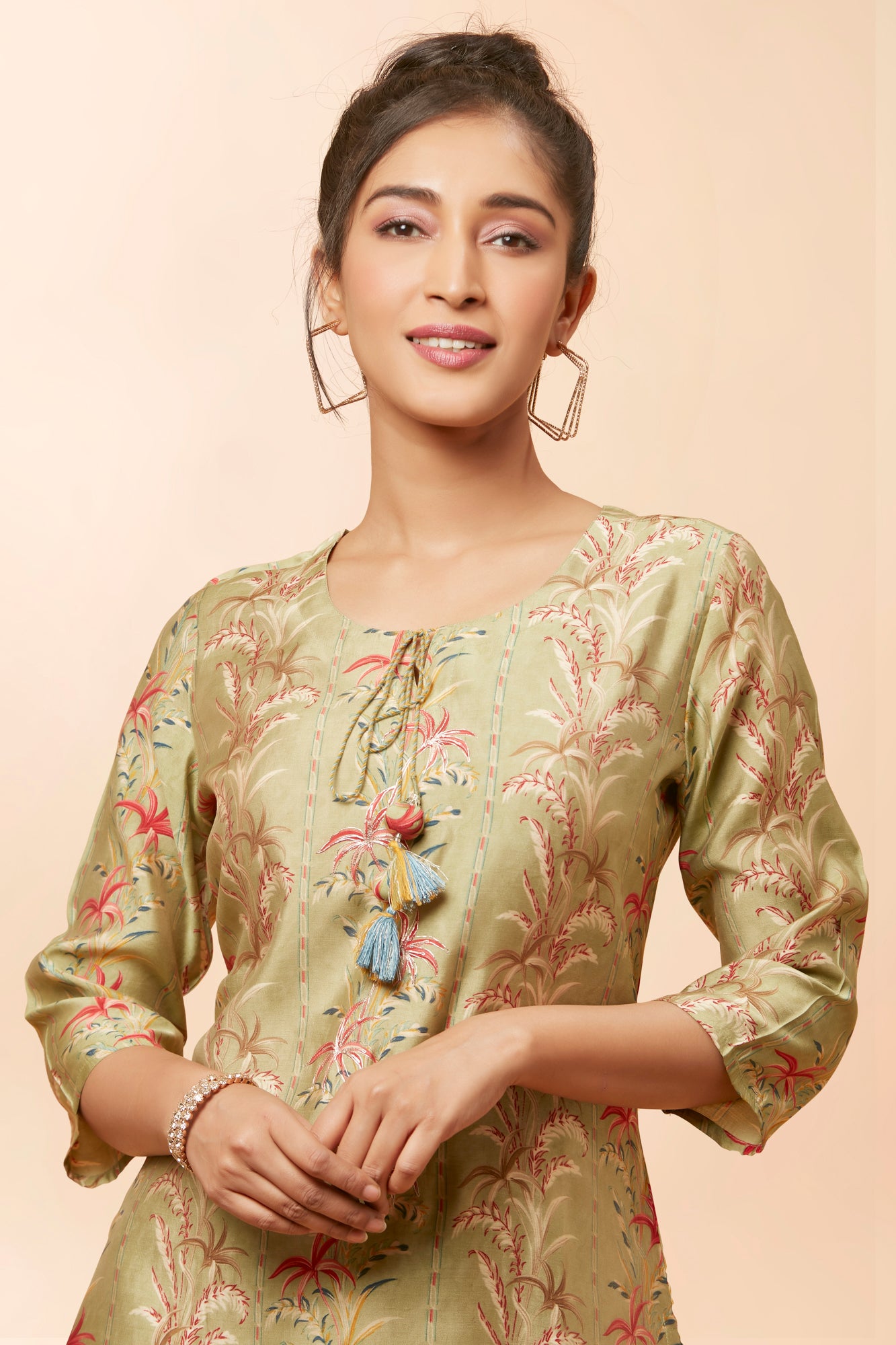 Urban Mystic Green Colored Floral Print Kurta Set