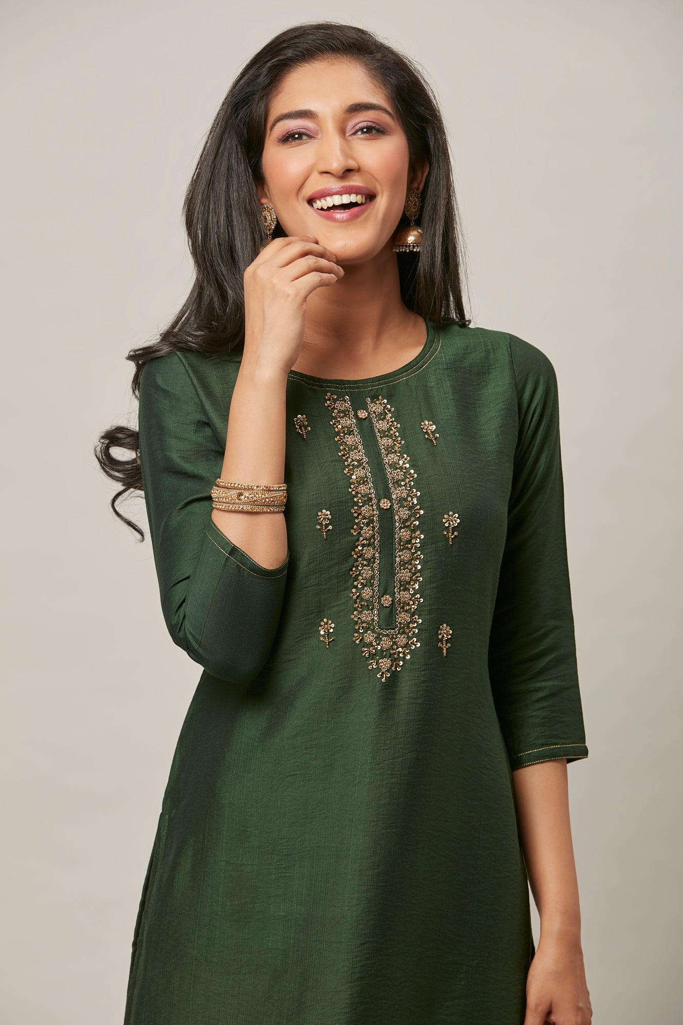 Urban Mystic Dark Green Embroidered Work Straight Kurta