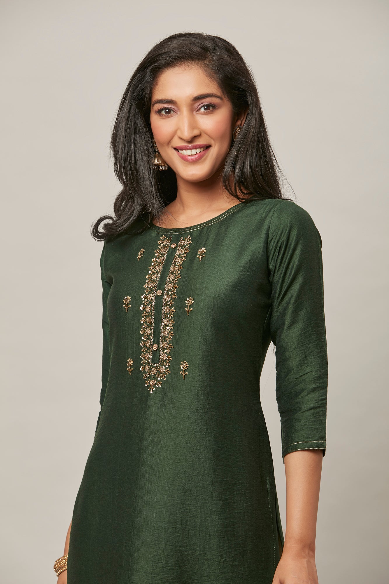 Urban Mystic Dark Green Embroidered Work Straight Kurta