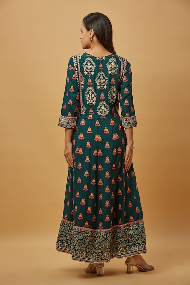 Urban Mystic Rayon Embroidered Kurta Pant Set With Dupatta