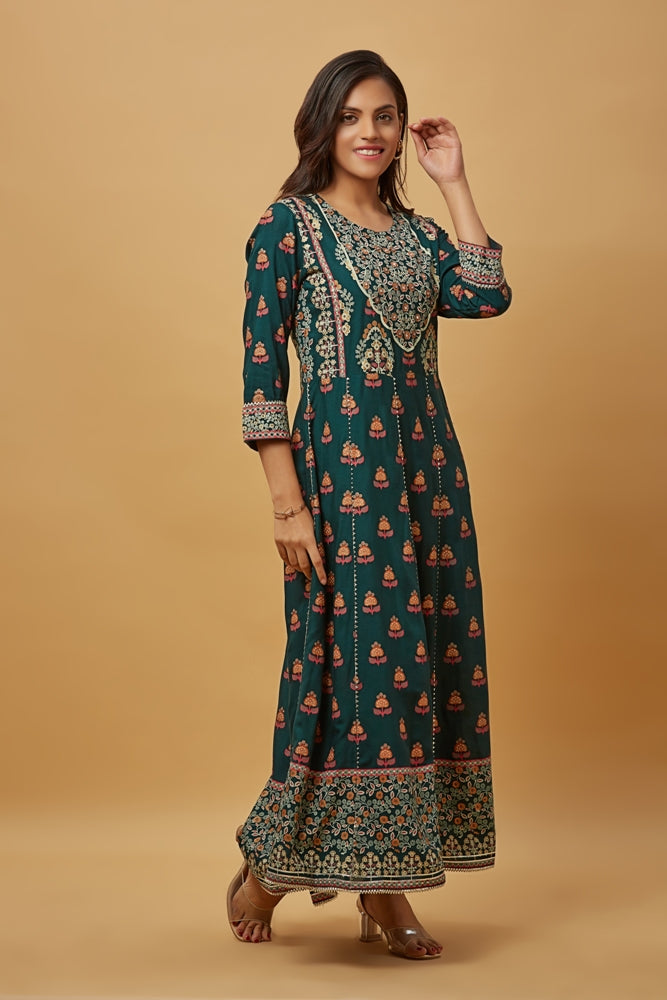 Urban Mystic Rayon Embroidered Kurta Pant Set With Dupatta