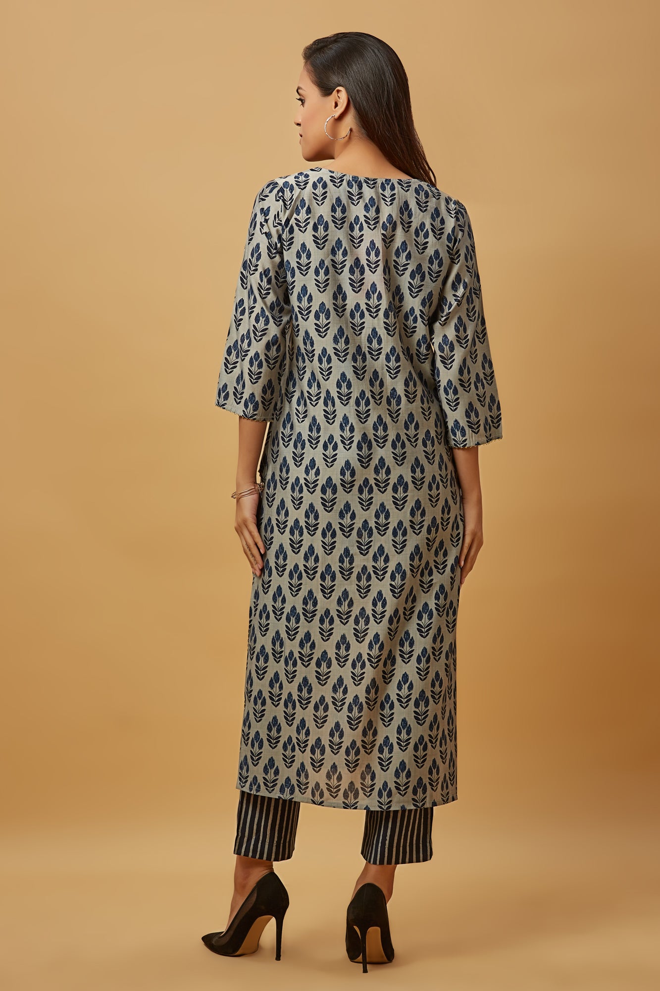 Urban Mystic Blue Embroidered Kurti Pant Set With Duptta